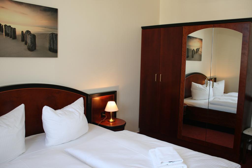 Garni Eden Hotels Villa Dora Heringsdorf  Eksteriør billede